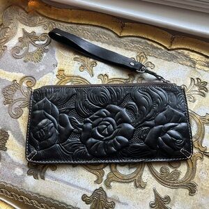 Patricia Nash Italian Leather wristlet/wallet.